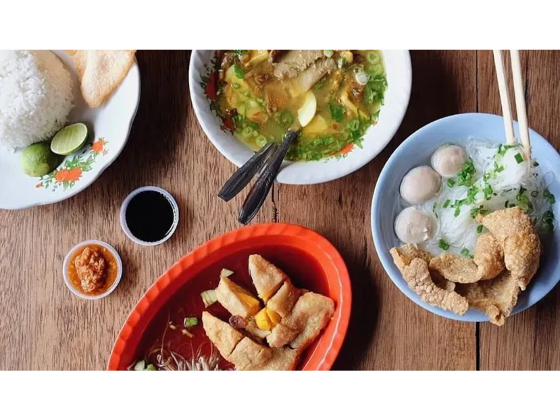 20 Rekomendasi Wisata Kuliner Bandung yang Populer