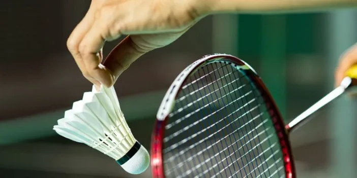 10 Rekomendasi Lapangan Badminton Jakarta Barat