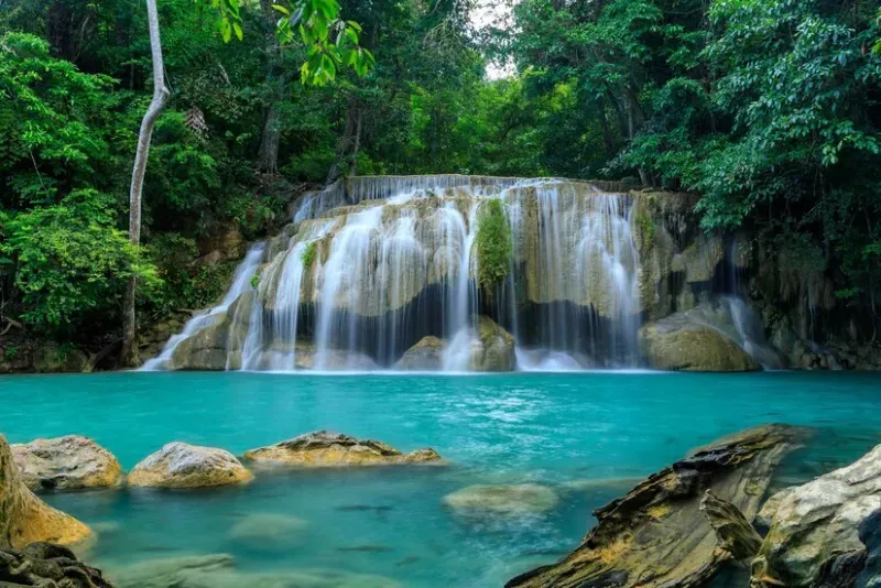 10 Air Terjun di Bandung yang Sangat Indah dan Populer
