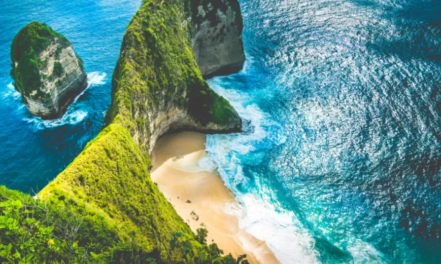 Pantai Kelingking Bali: Daya Tarik, HTM, Fasilitas - Putri Bali Rental