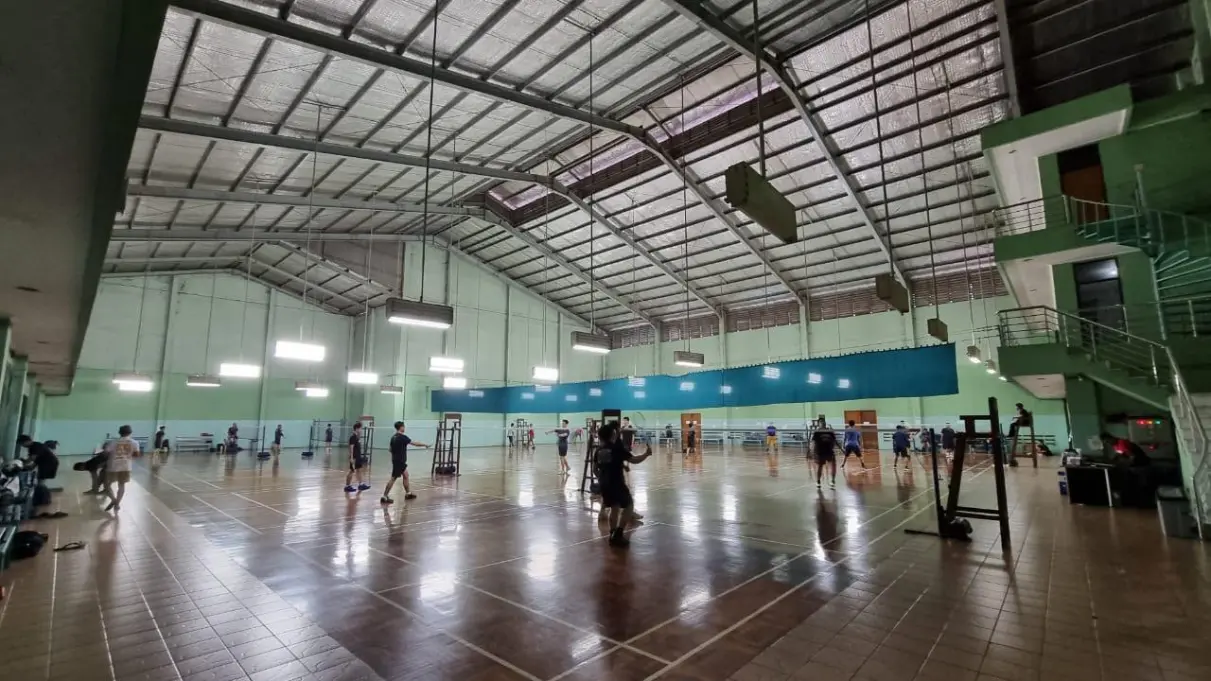 Booking Lapangan Mitra Utama Badminton Hall - Ayo Indonesia