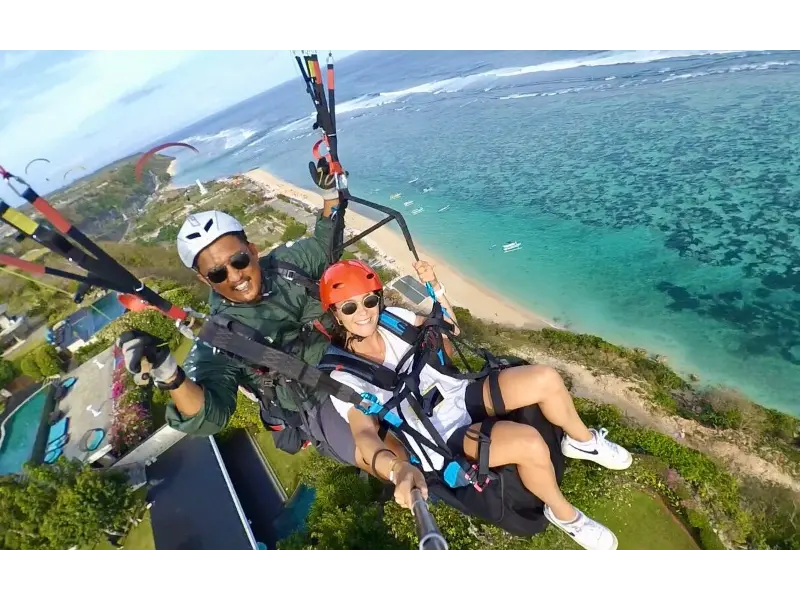 paragliding di bali